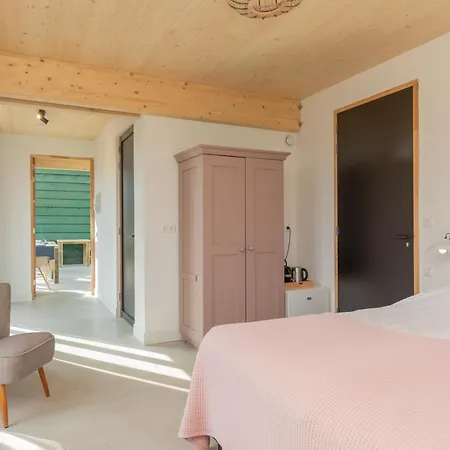 De Groene Bollenschuur Oda ve Kahvaltı Hillegom