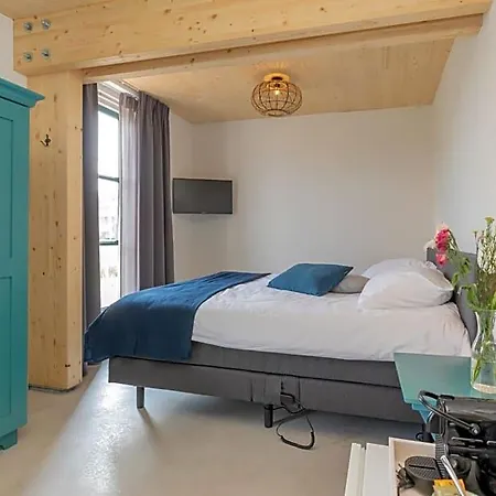 De Groene Bollenschuur B&B 힐리검